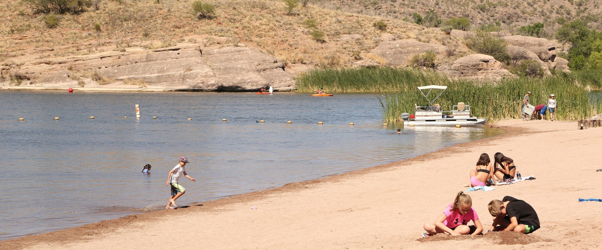 does-phoenix-arizona-have-a-beach